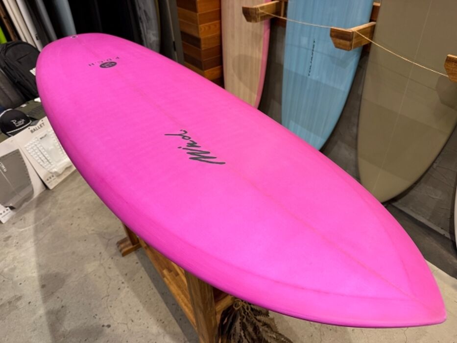 RED VERY model | 商品紹介 | 藤沢のサーフショップならSURFLAND